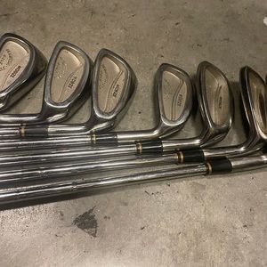Golf Clubs Master Fit 8 Pc Iron Set mid size / In Right Handed  / S Flex